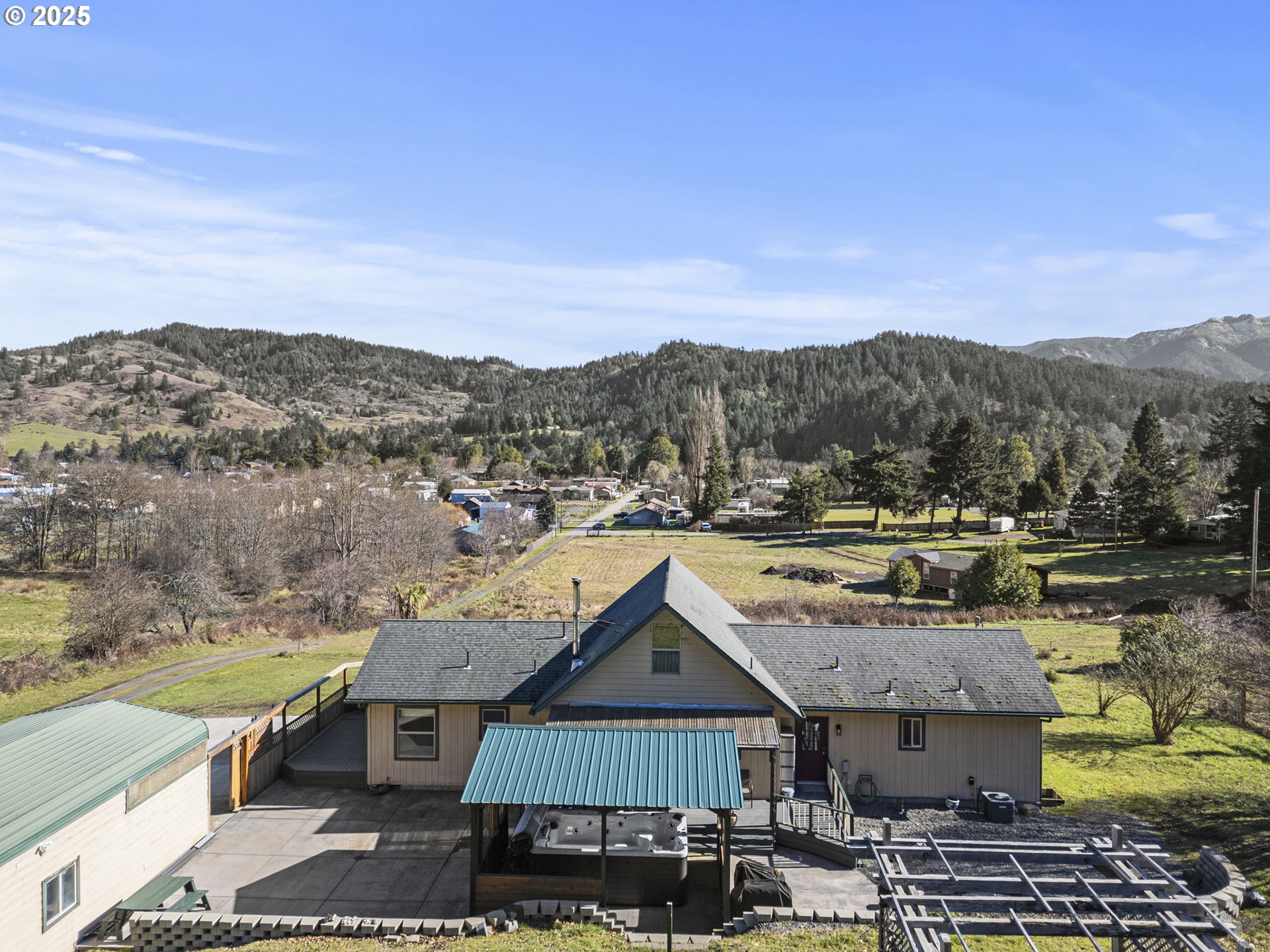 889 H Avenue Powers, OR 97466 - Photo 29 of 41