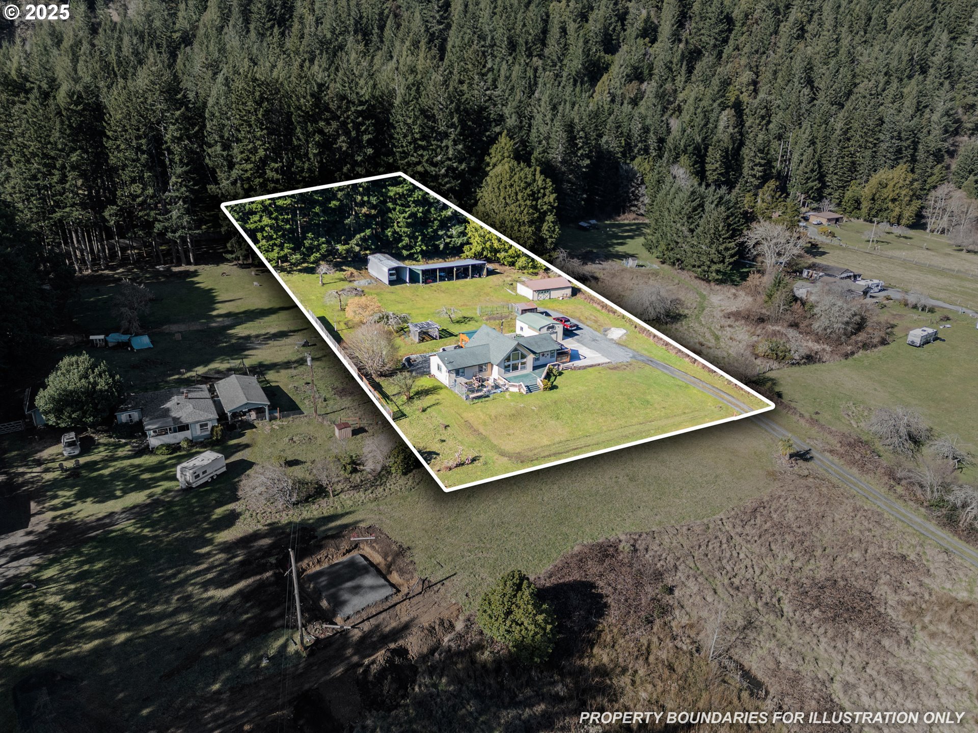 889 H Avenue Powers, OR 97466 - Photo 6 of 41