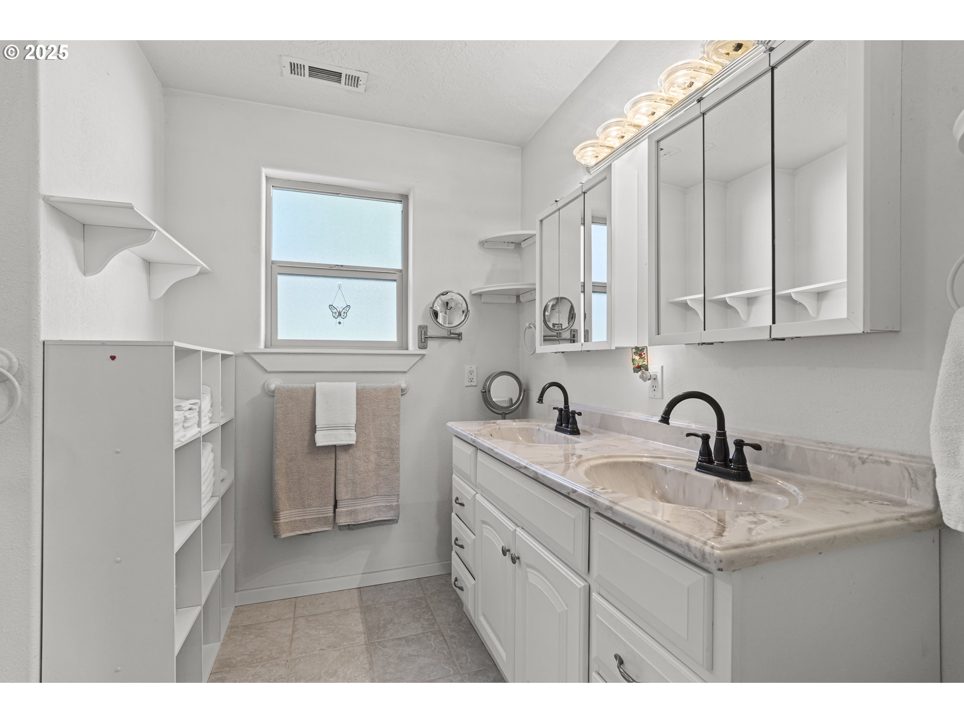 889 H Avenue Powers, OR 97466 - Photo 10 of 41