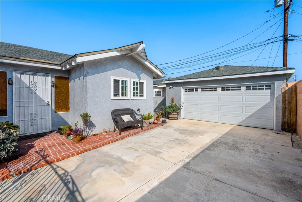 5016 Falcon Avenue Long Beach, CA 90807 - Photo 16 of 23 a house view with a outdoor space