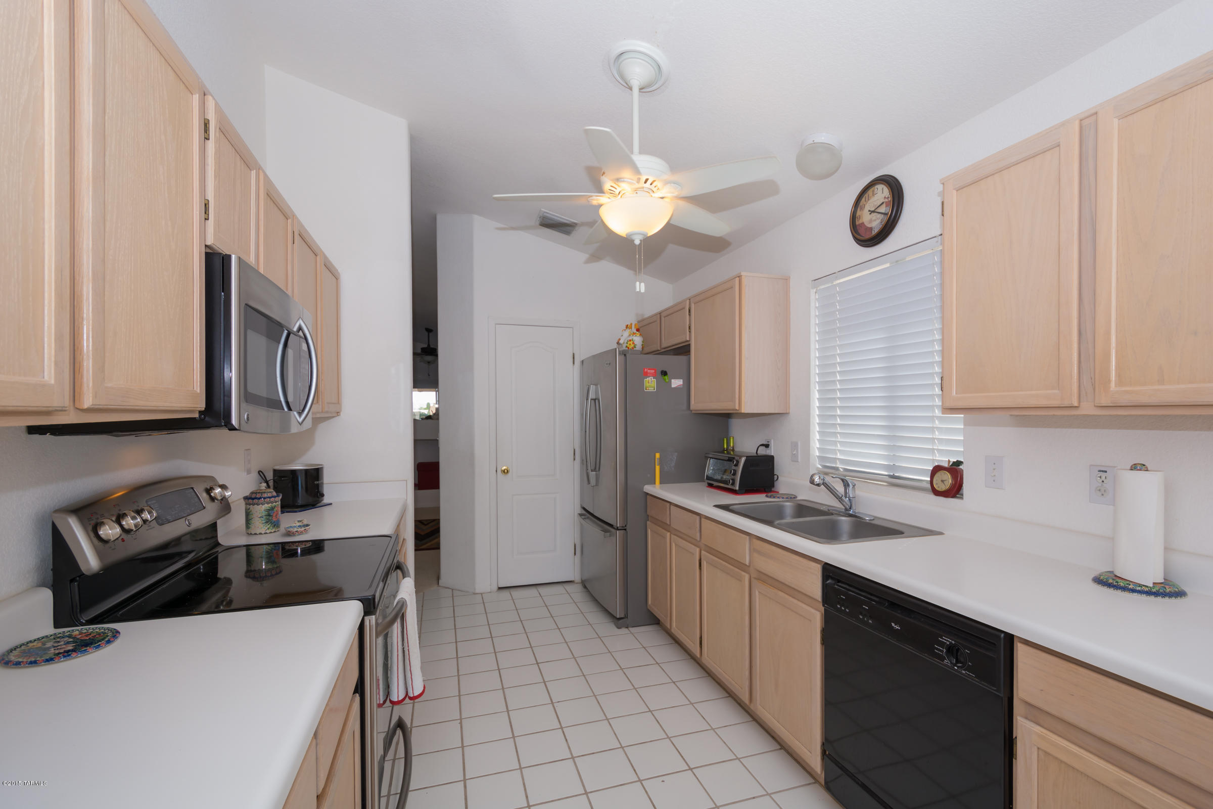 4285 West Bunk House Road Tucson, AZ 85741 - Photo 5 of 29 Gallery Image 5