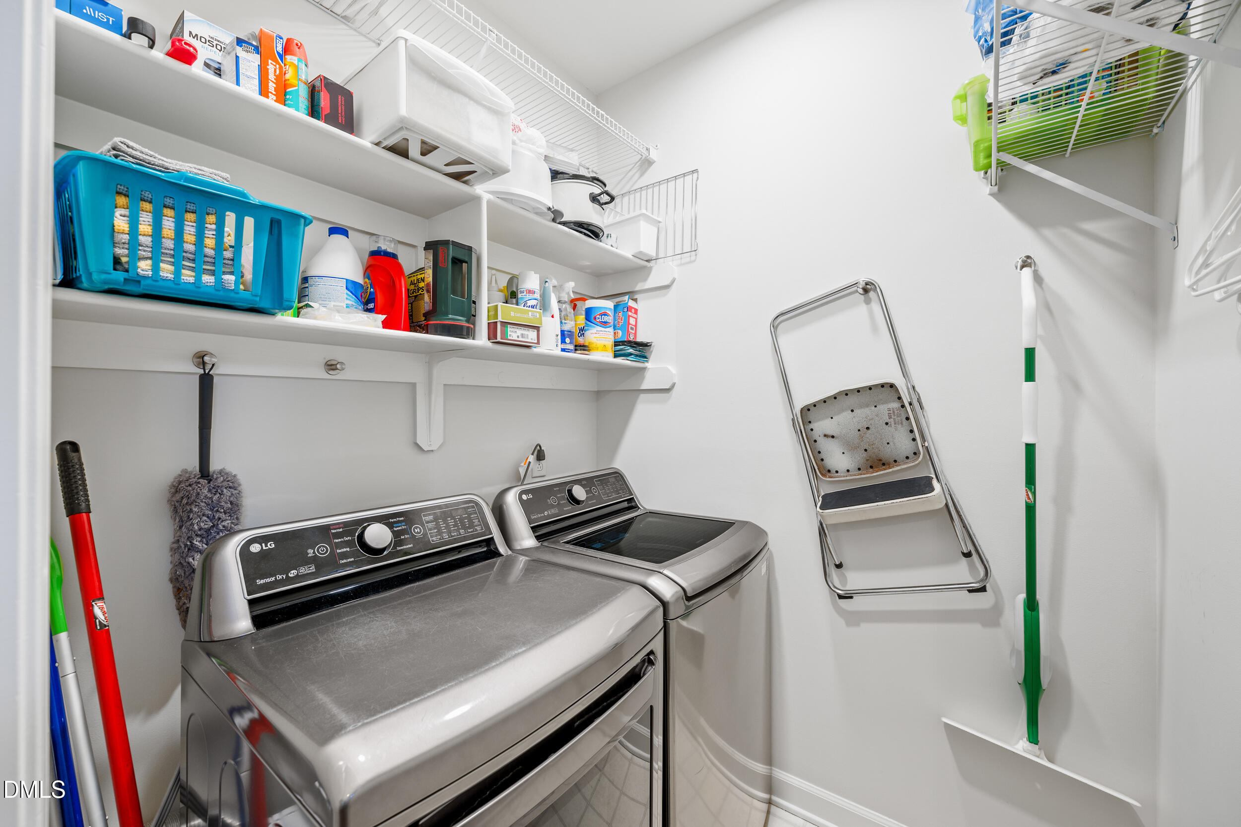 6011 Tenter Banks Square Raleigh, NC 27609 - Photo 18 of 37 18 -6011 tenter banks square, interior