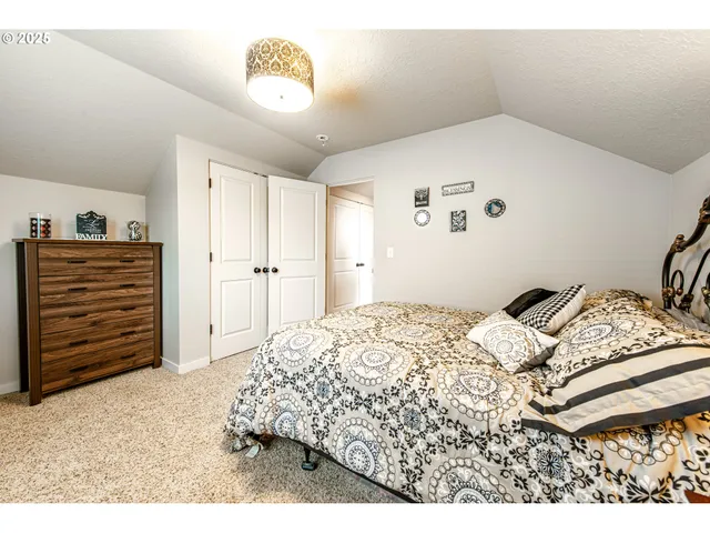 $639,000 | 2591 16th Street, Springfield, OR 97477