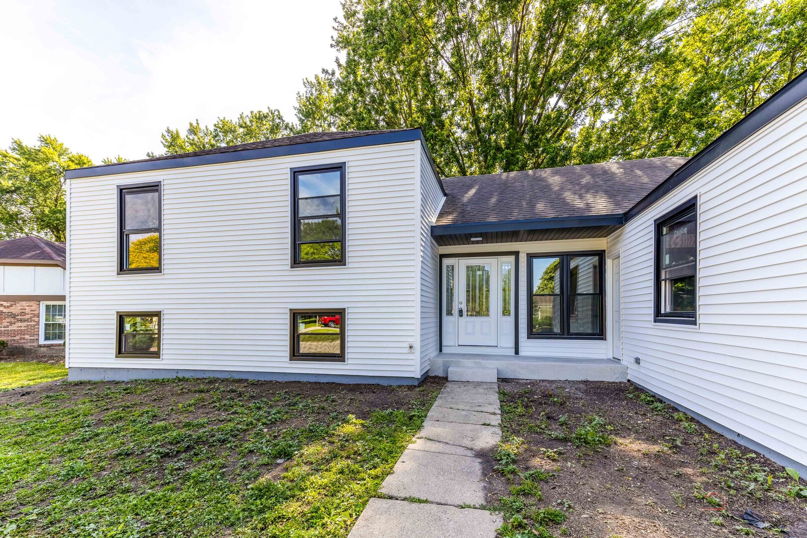 1482 Pebblestone Cove Wheaton, IL 60189 - Photo 3 of 34