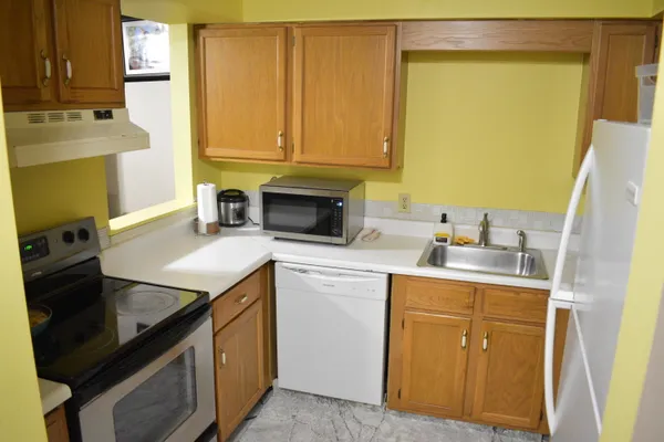 $179,995 | 16 Smithwheel Road, Unit 8, Old Orchard Beach, ME 04064