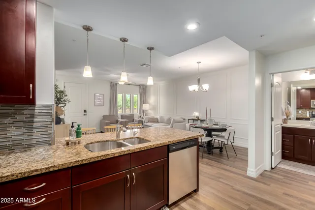 $2,350 | 2821 South Skyline Drive, Unit 127, Mesa, AZ 85212