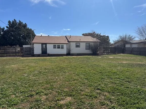 $100,000 | 1040 West Dickens Street, Slaton, TX 79364