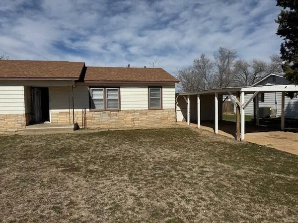 $100,000 | 1040 West Dickens Street, Slaton, TX 79364