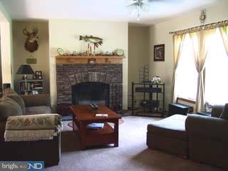 325 Oaklyn Road Coatesville, PA 19320 - Photo 3 of 6 Gallery Image 3