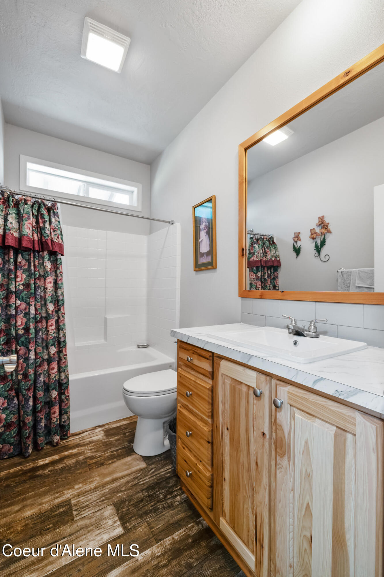 575 Garden Tracts Road St. Maries, ID 83861 - Photo 21 of 49 Guest Bathroom