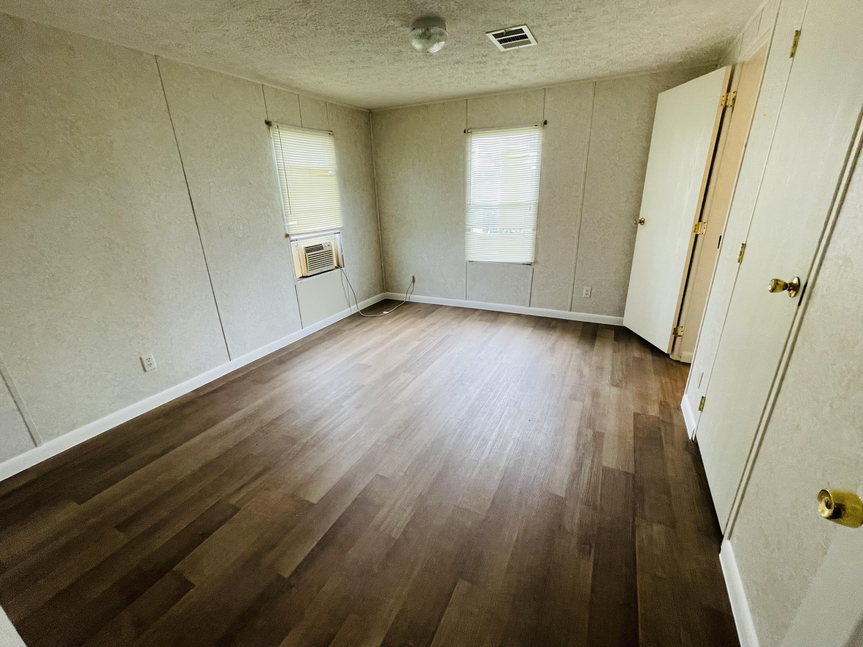 1103 Lemon Street Okeechobee, FL 34974 - Photo 10 of 15 IMG_7301