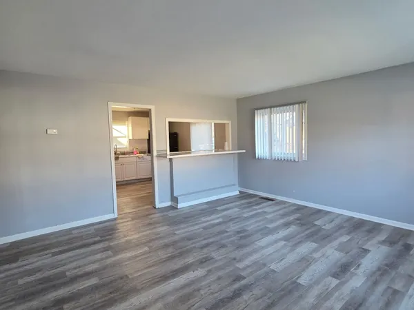 $142,000 | 15246 Calitonia Drive, Markham, IL 60428