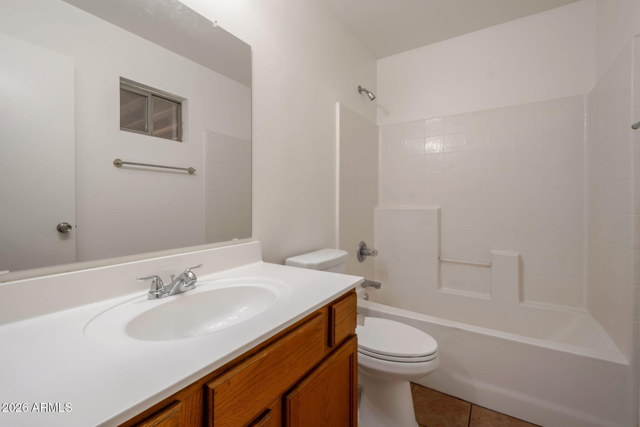1745 East Cheyenne Street Gilbert, AZ 85296 - Photo 11 of 15 primary suite
