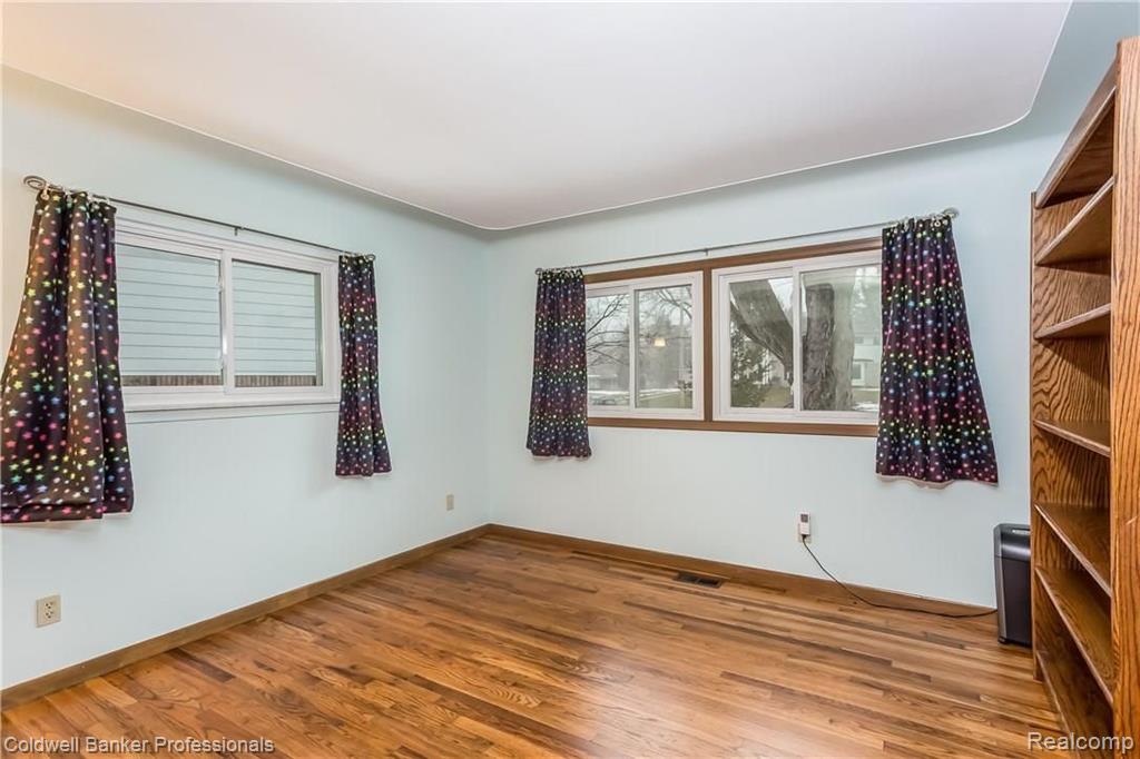 2175 Wayward Drive Rochester Hills, MI 48309 - Photo 20 of 33