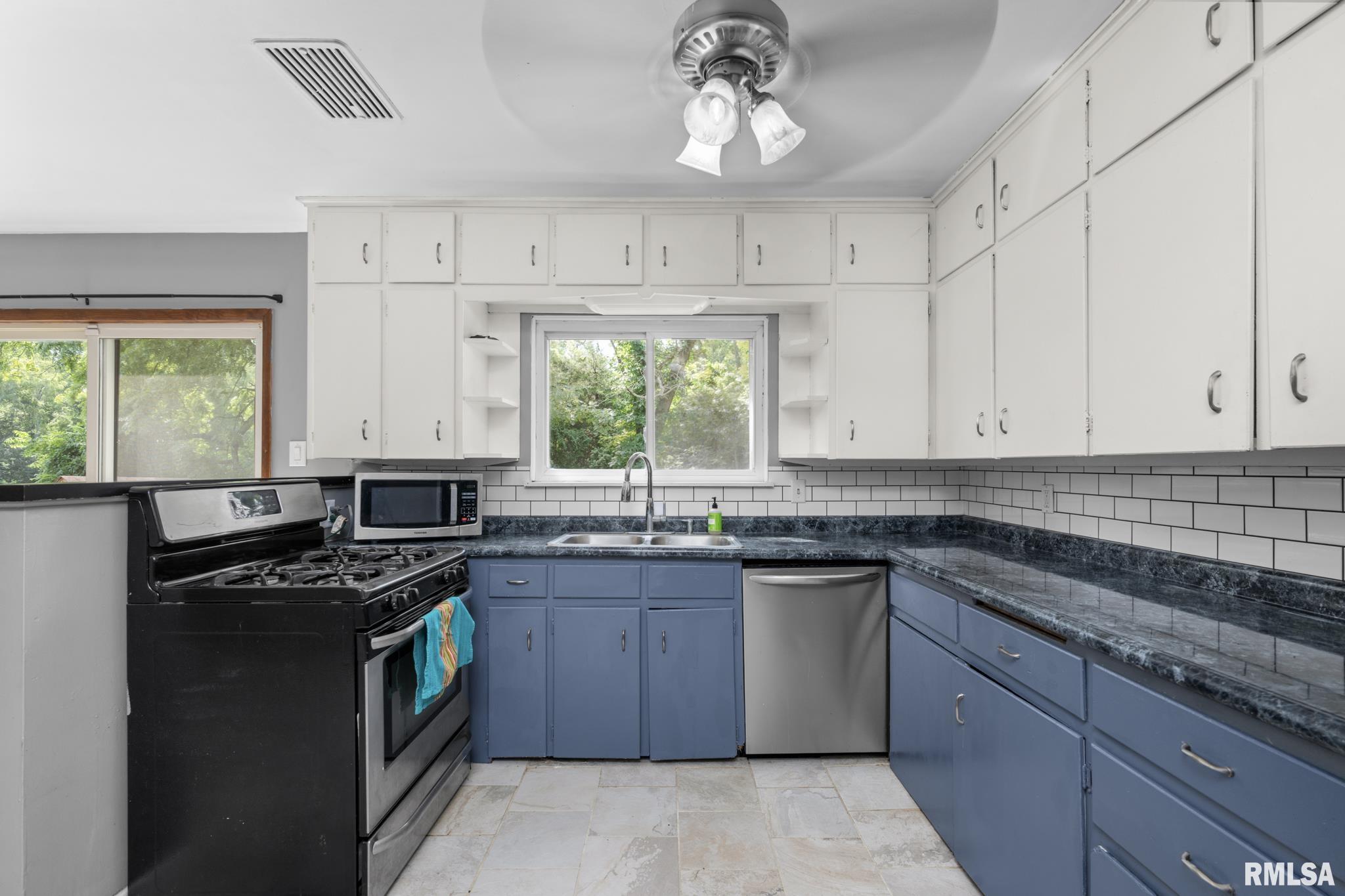 3003 Telegraph Road Davenport, IA 52804 - Photo 15 of 23 Gallery Image 15