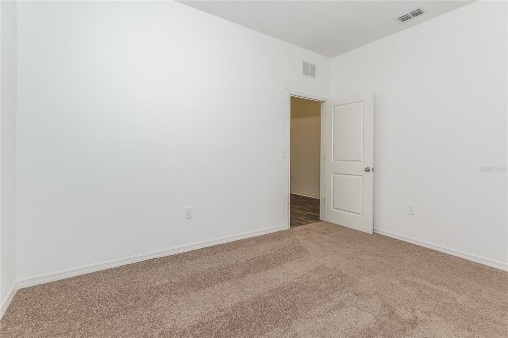 194 Hidden Lk Loop Haines City, FL 33844 - Photo 11 of 16