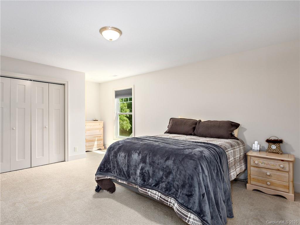 131 White Oak Rd Extension Arden, NC 28704 - Photo 12 of 30 Gallery Image 12
