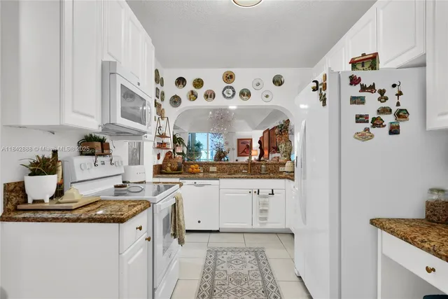 $499,000 | 10720 Northwest 66th Street, Unit 205, Doral, FL 33178