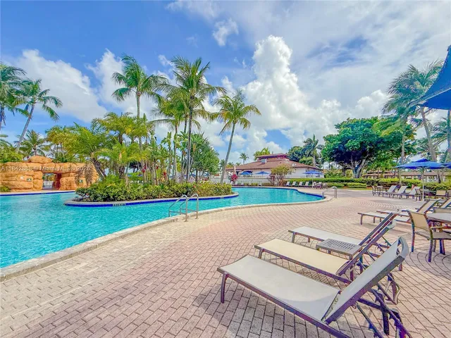 $499,000 | 10720 Northwest 66th Street, Unit 205, Doral, FL 33178