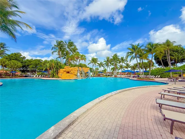 $499,000 | 10720 Northwest 66th Street, Unit 205, Doral, FL 33178