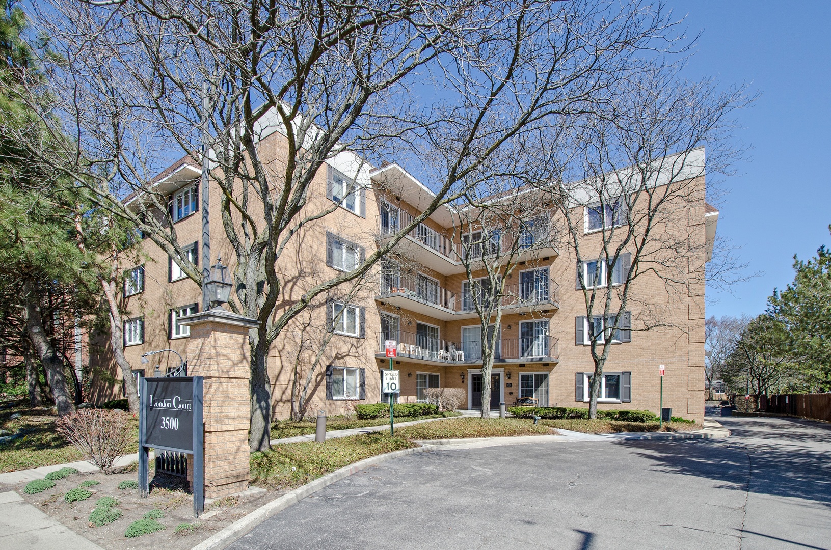 3500 Church Street, Unit 211 Evanston, IL 60203 - Photo 1 of 13