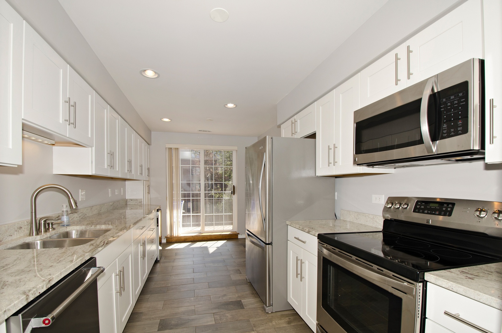 3500 Church Street, Unit 211 Evanston, IL 60203 - Photo 4 of 13