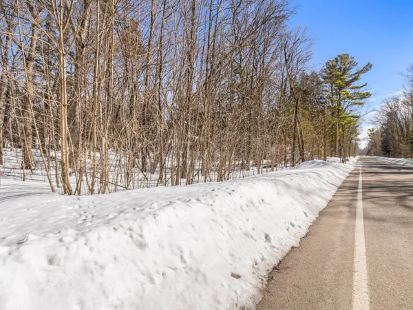 $125,000 | 102-104 Poplar Avenue, Honor, MI 49640
