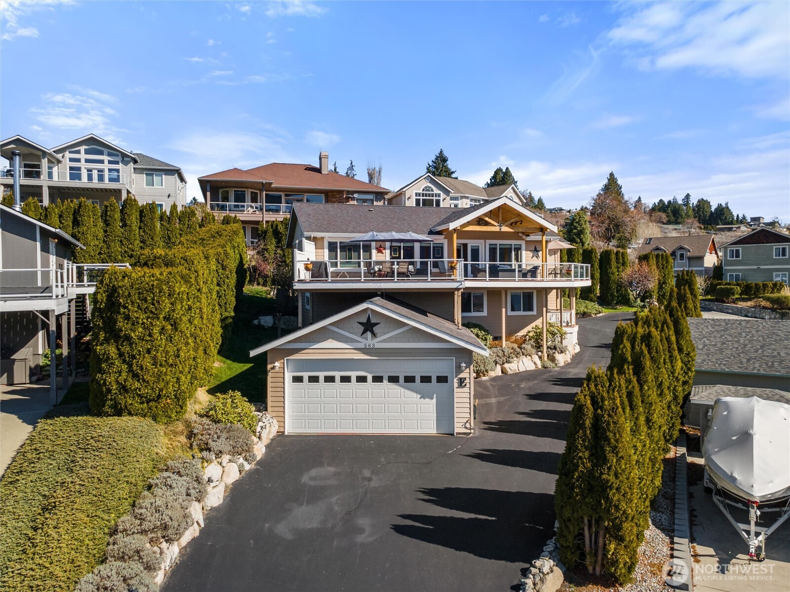 563 Topaz Place Manson, WA 98831 - Photo 37 of 38 a view of a big building