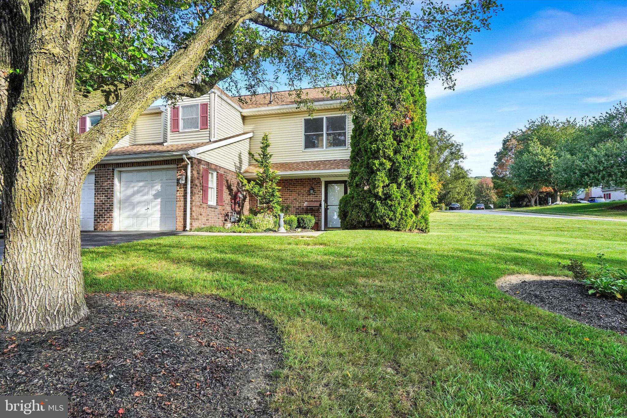 7 Jean Lo Way York, PA 17406 - Photo 2 of 27