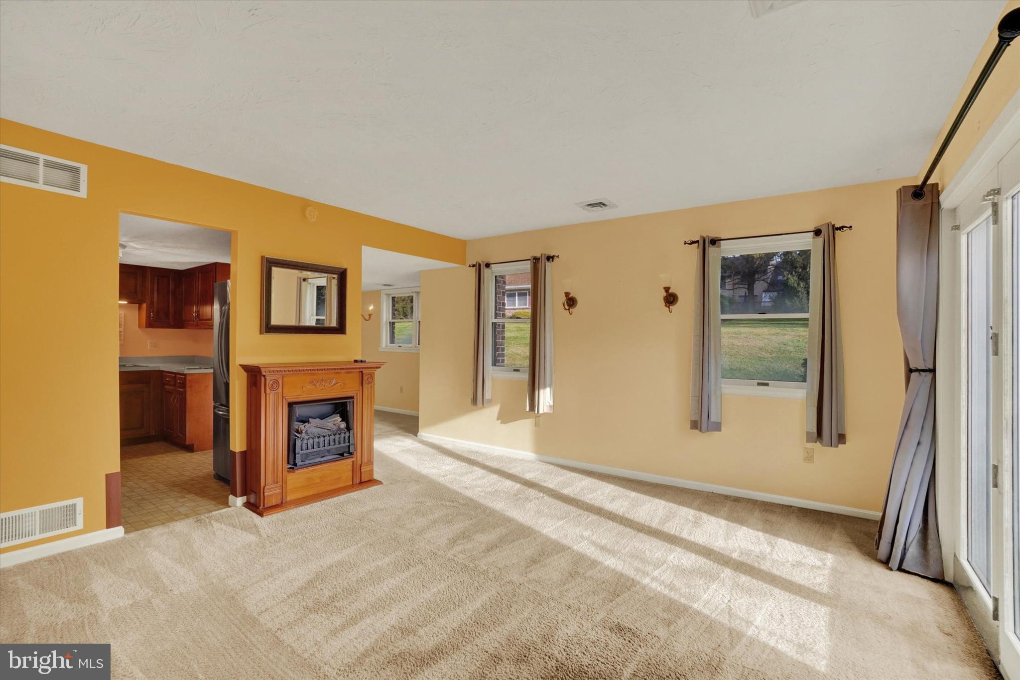 7 Jean Lo Way York, PA 17406 - Photo 5 of 27