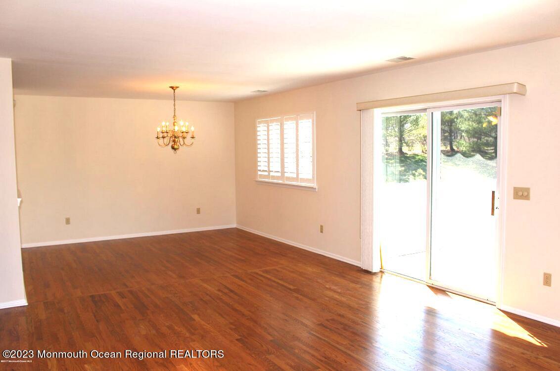 390 Deuce Drive Wall, NJ 07719 - Photo 9 of 14 Screen Shot 2023-05-23 at 10.08.08 AM