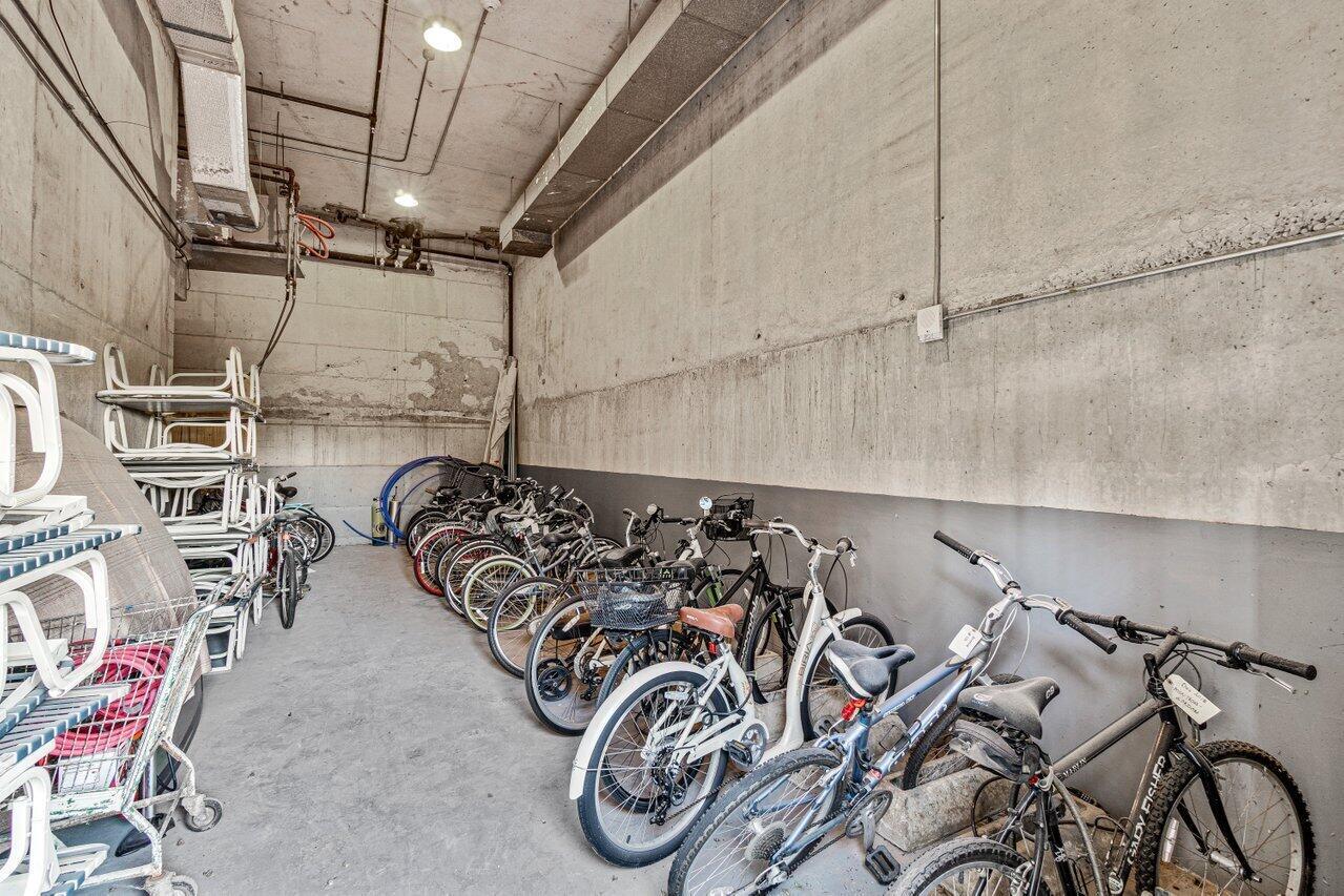 1900 Consulate Place, Unit 2104 West Palm Beach, FL 33401 - Photo 53 of 72 a view of an bike storage