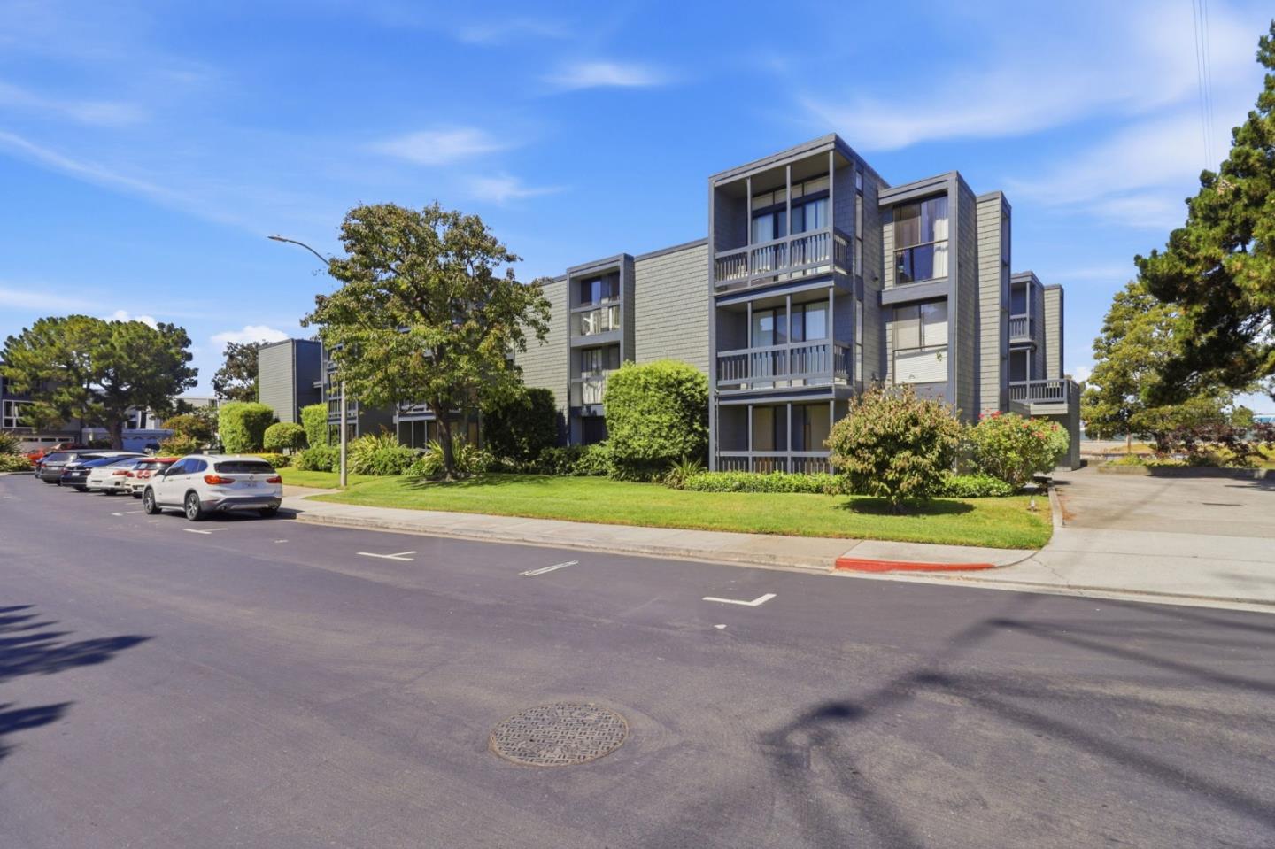 425 Anchor Road, Unit 209 San Mateo, CA 94404 - Photo 35 of 48