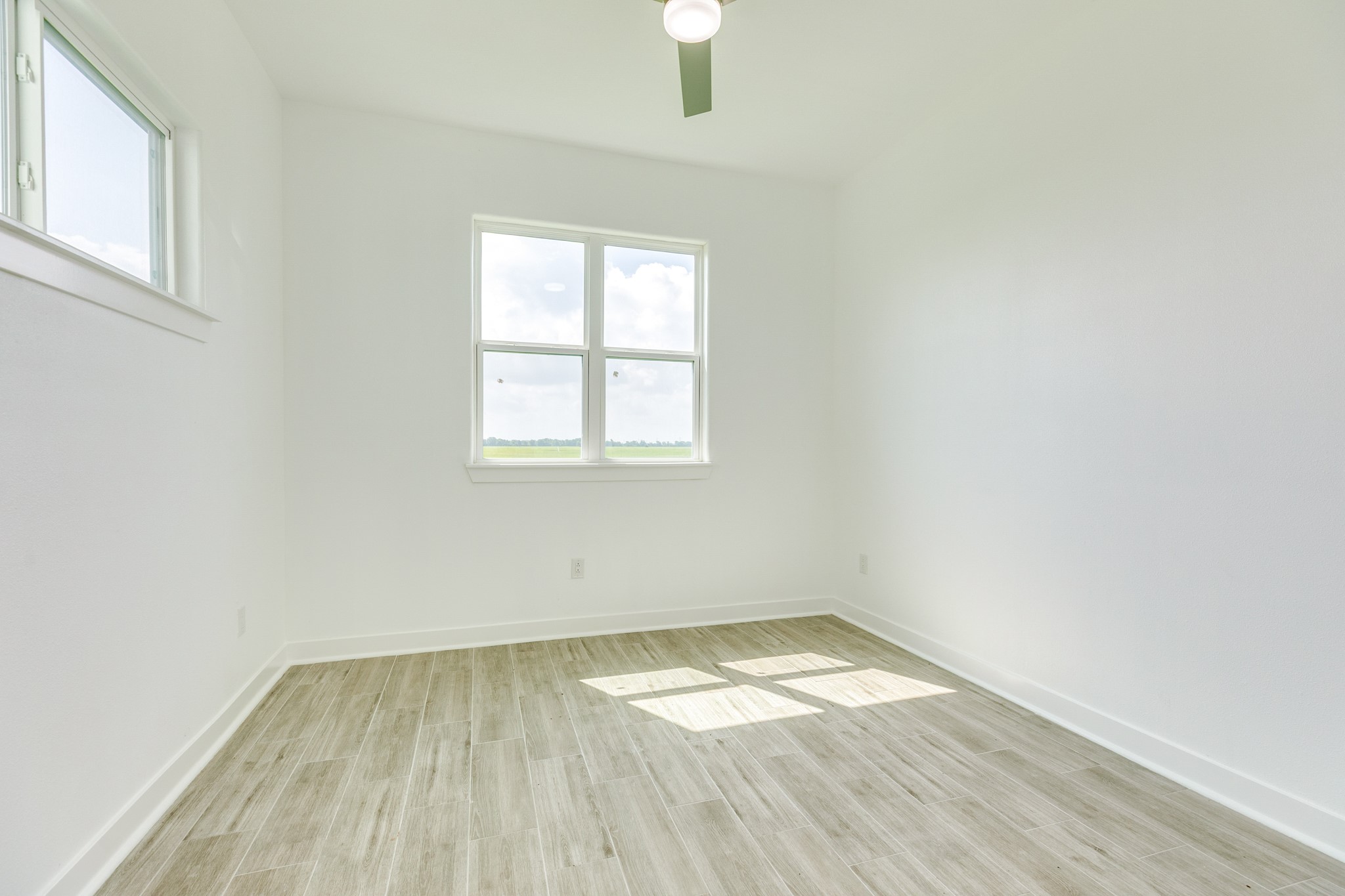 302 Colt Trail Angleton, TX 77515 - Photo 25 of 38