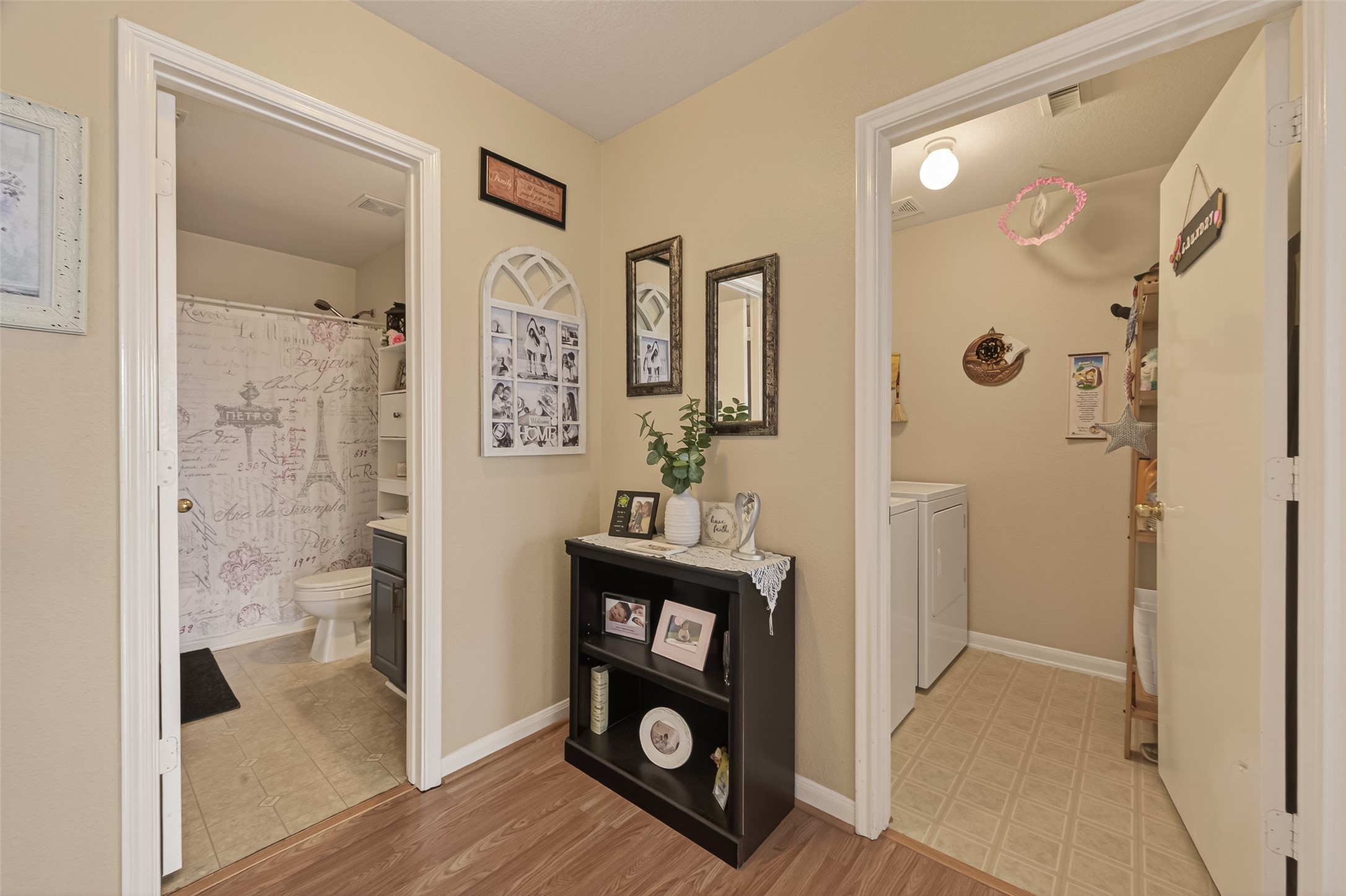 9902 Victoria Point Lane Houston, TX 77075 - Photo 14 of 35