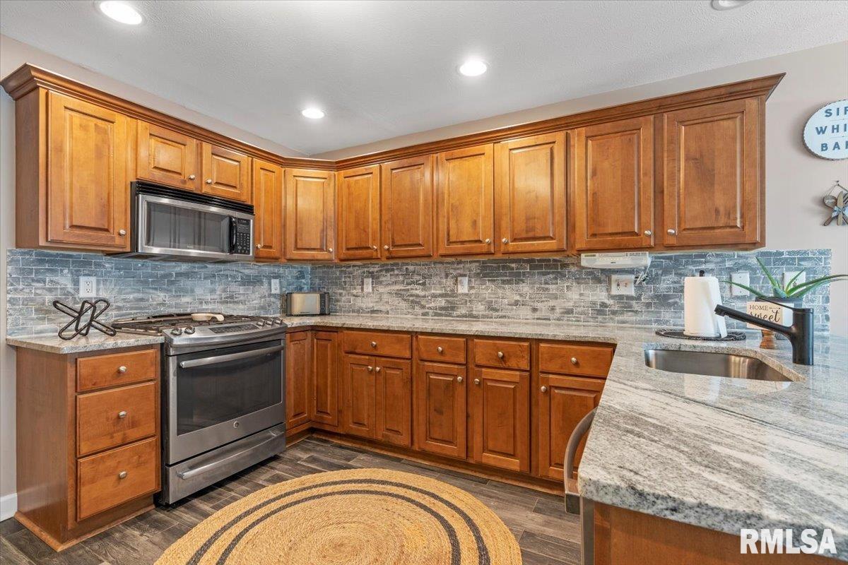 2705 Buckskin Trail Springfield, IL 62711 - Photo 12 of 36