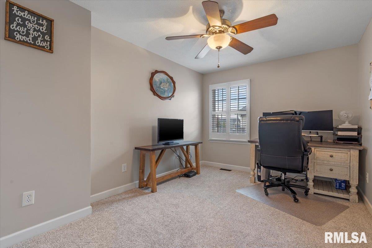 2705 Buckskin Trail Springfield, IL 62711 - Photo 24 of 36