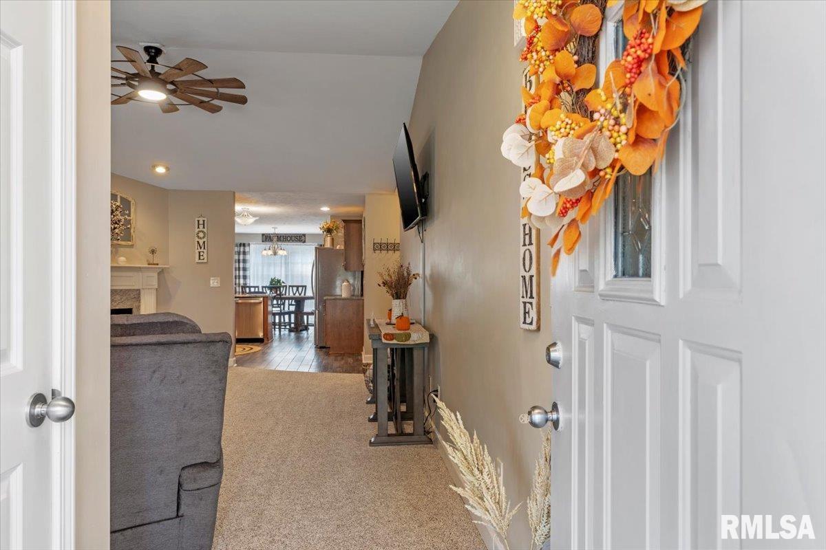 2705 Buckskin Trail Springfield, IL 62711 - Photo 9 of 36