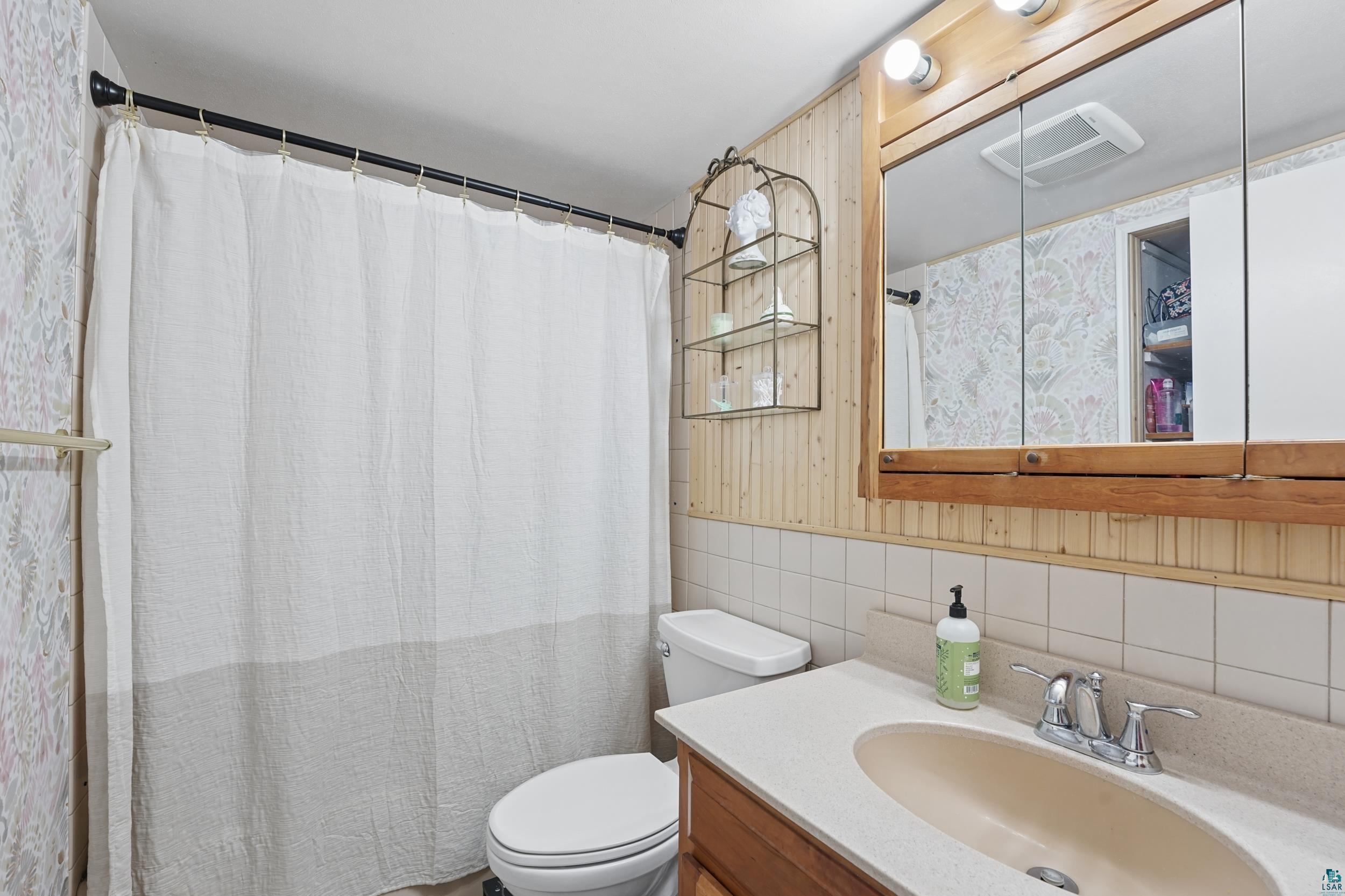 5702 Jean Duluth Road Duluth, MN 55803 - Photo 16 of 28