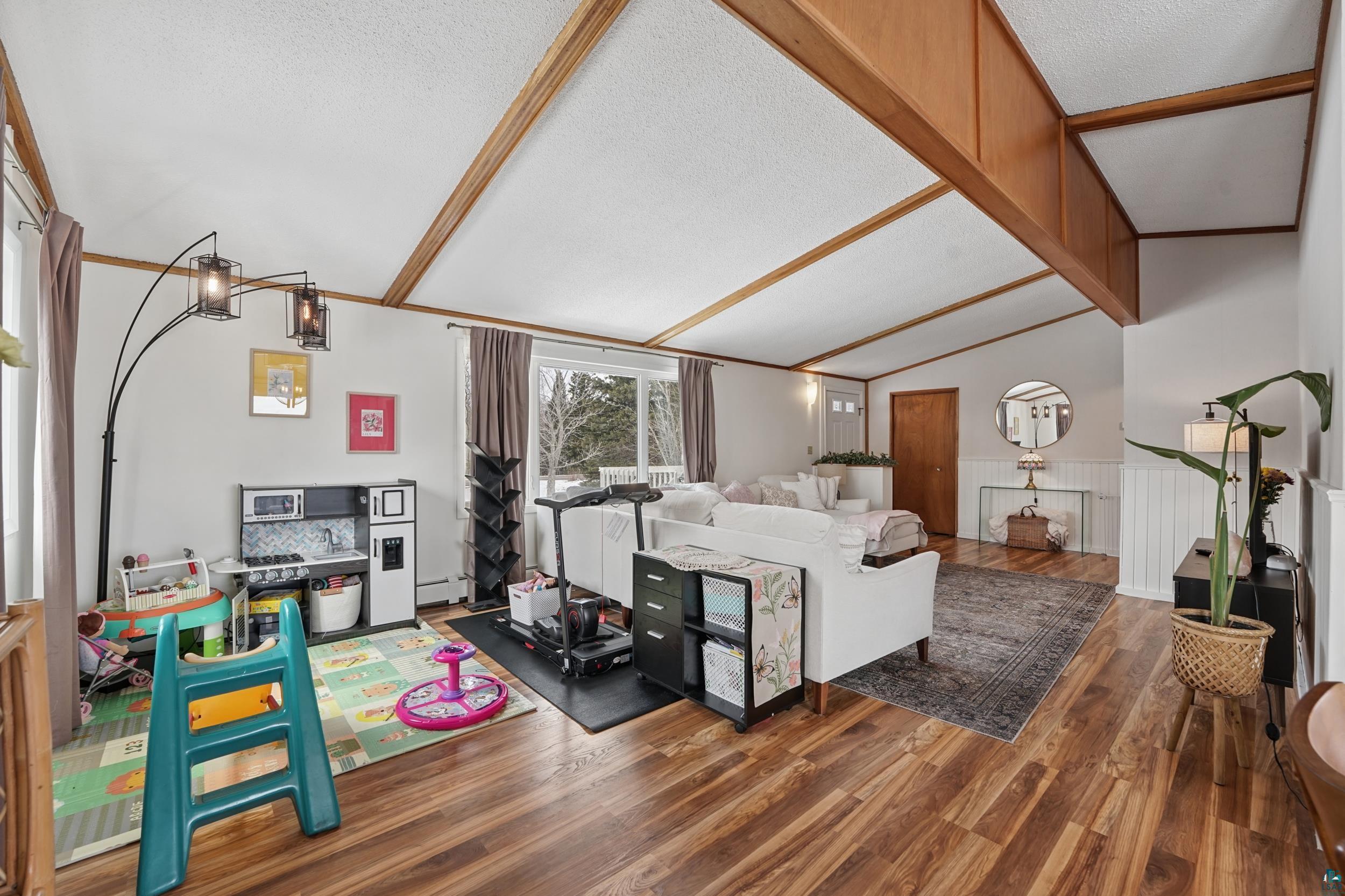 5702 Jean Duluth Road Duluth, MN 55803 - Photo 7 of 28