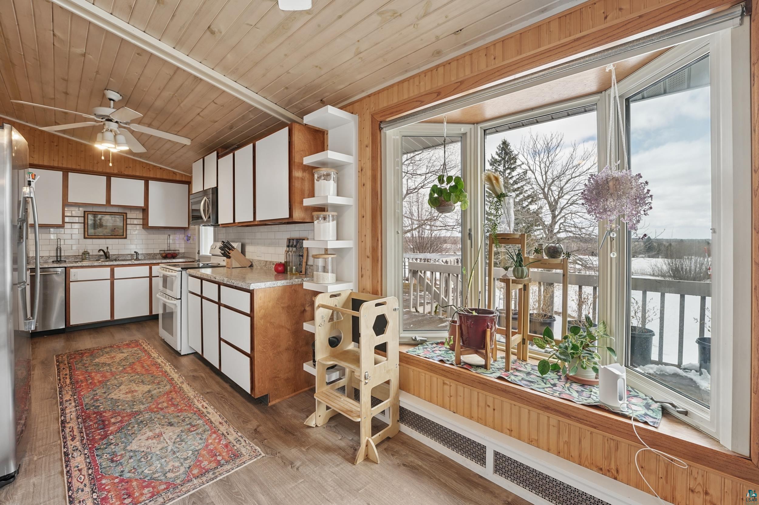 5702 Jean Duluth Road Duluth, MN 55803 - Photo 10 of 28