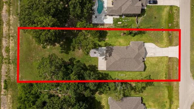 a view of a tennis court