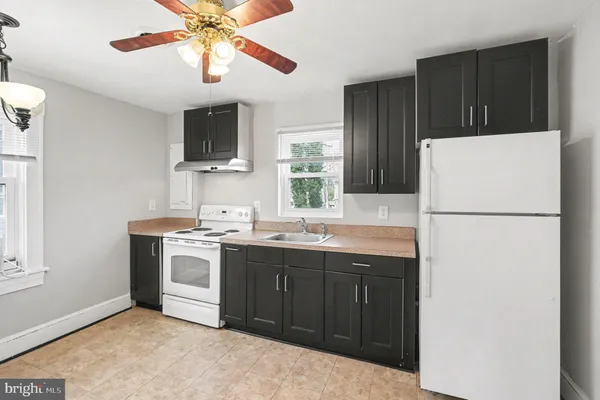 $1,394 | 803 Wolfe Street, Unit A, Fredericksburg, VA 22401