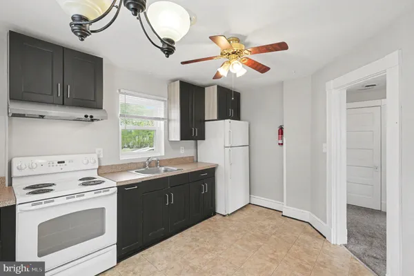 $1,394 | 803 Wolfe Street, Unit A, Fredericksburg, VA 22401