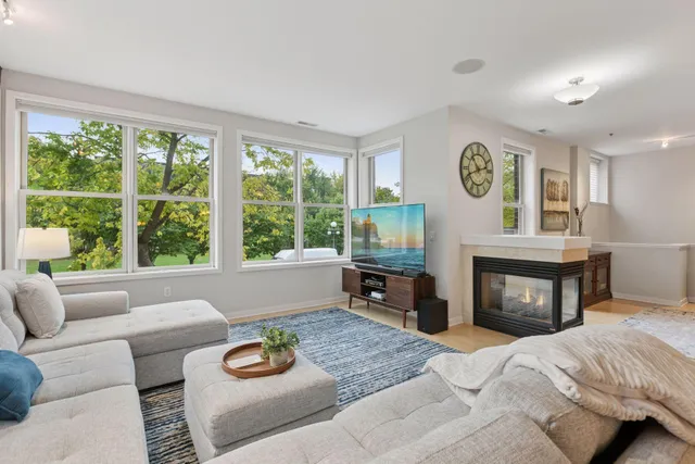 $450,000 | 471 North Sibley Street, Unit 471, St. Paul, MN 55101