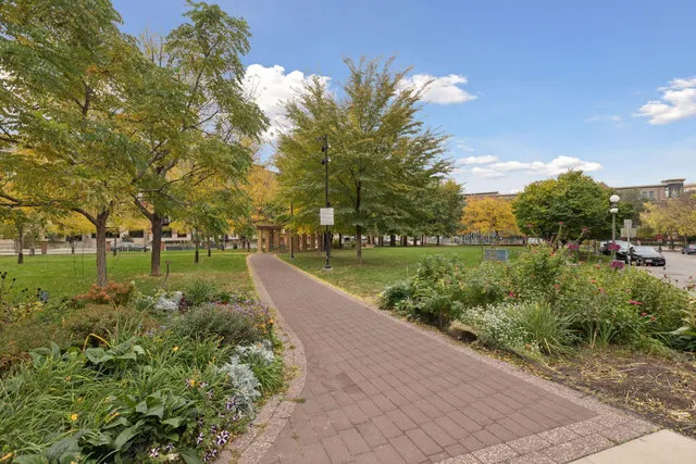 $450,000 | 471 North Sibley Street, Unit 471, St. Paul, MN 55101