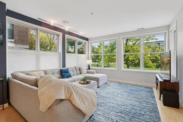 $450,000 | 471 North Sibley Street, Unit 471, St. Paul, MN 55101