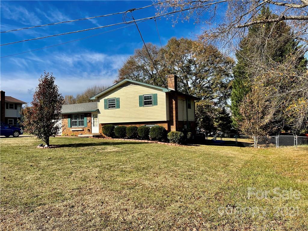 1206 Stephens Street Conover, NC 28613 - Photo 1 of 25 Gallery Image 1