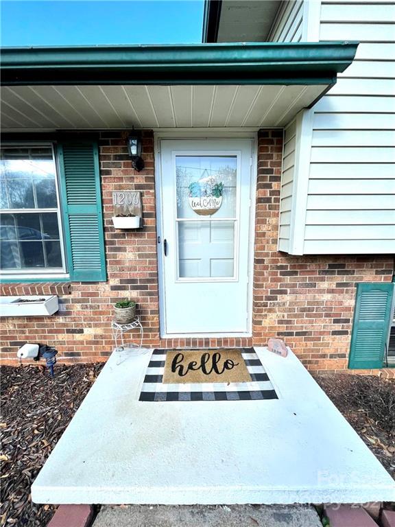 1206 Stephens Street Conover, NC 28613 - Photo 2 of 25 Gallery Image 2