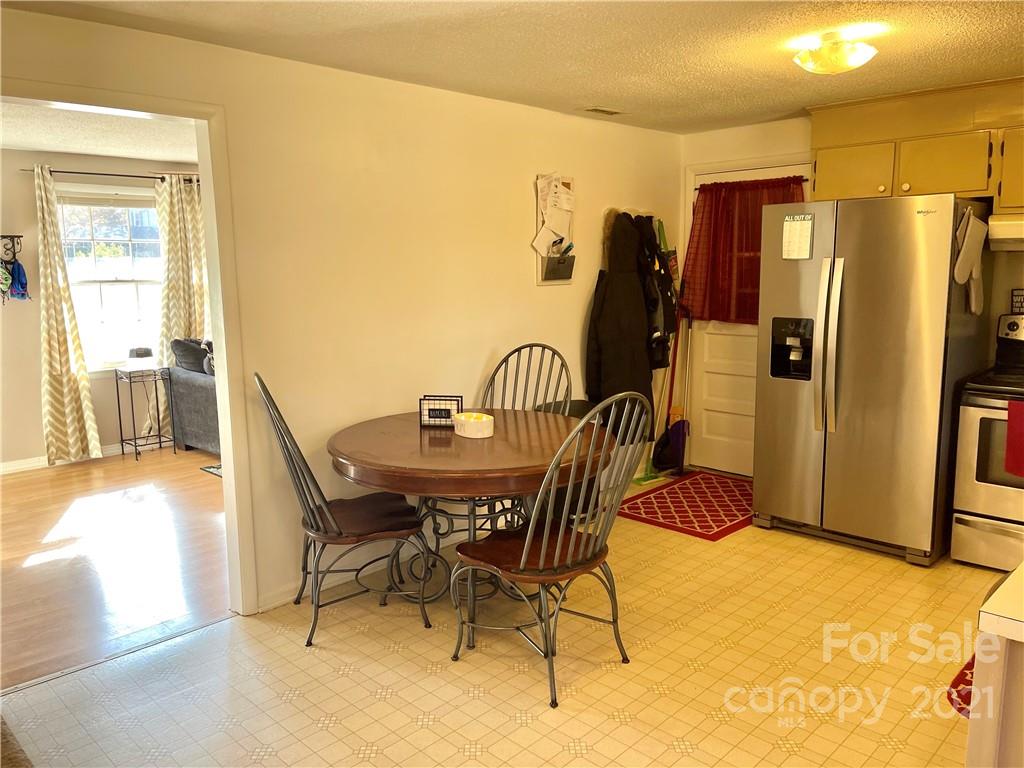 1206 Stephens Street Conover, NC 28613 - Photo 9 of 25 Gallery Image 9